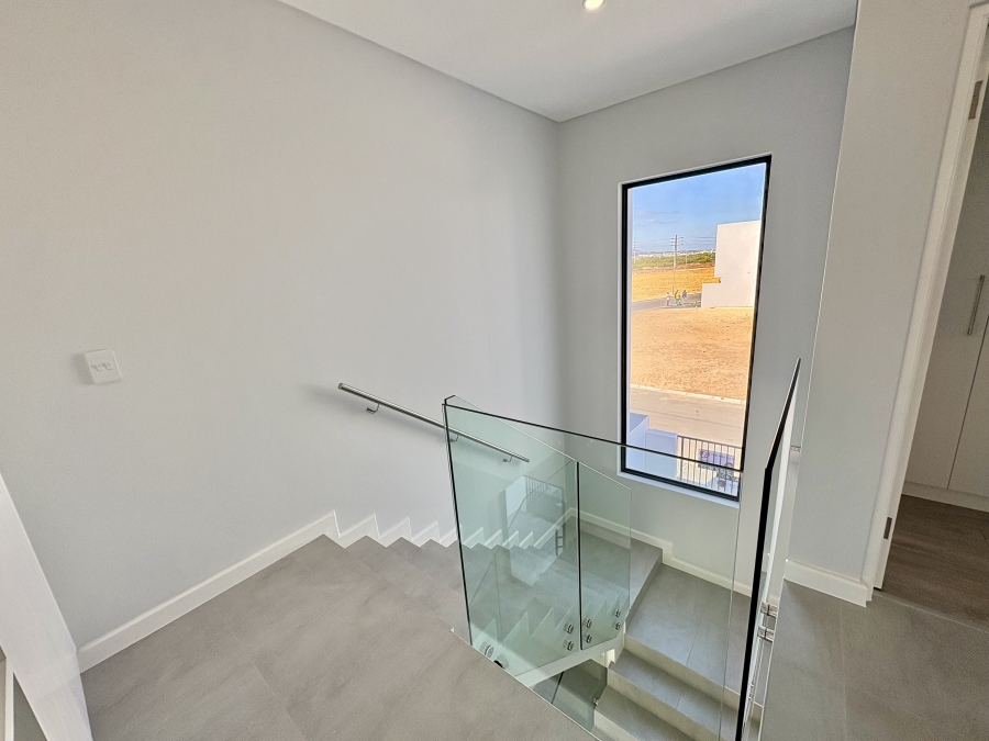 4 Bedroom Property for Sale in Sandown Western Cape